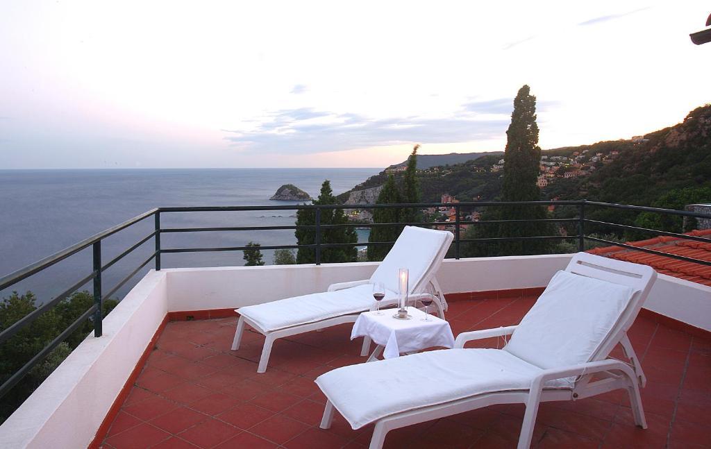 Residence Borgo San Sebastiano Bergeggi Szoba fotó