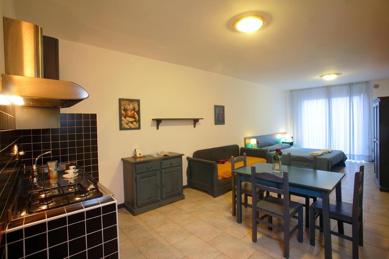 Residence Borgo San Sebastiano Bergeggi Szoba fotó