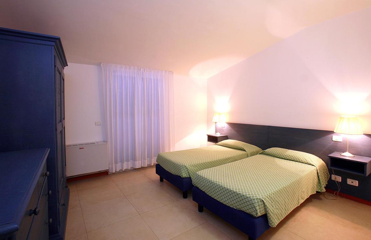Residence Borgo San Sebastiano Bergeggi Szoba fotó
